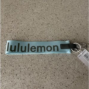 NWT Never lost Lululemon keychain ICE BLUE